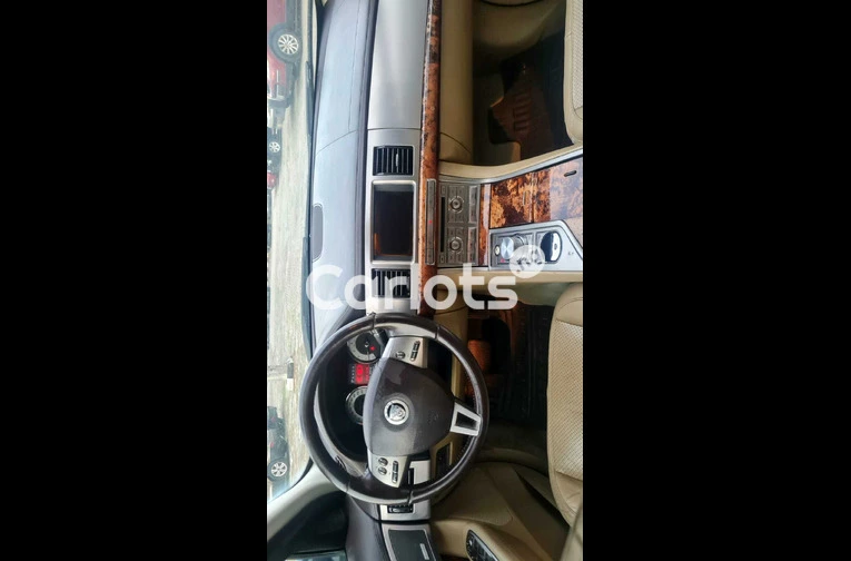Nigerian Used 2010 Jaguar XF - 6/7