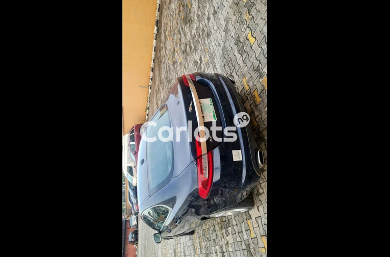 Nigerian Used 2010 Jaguar XF - 7/7