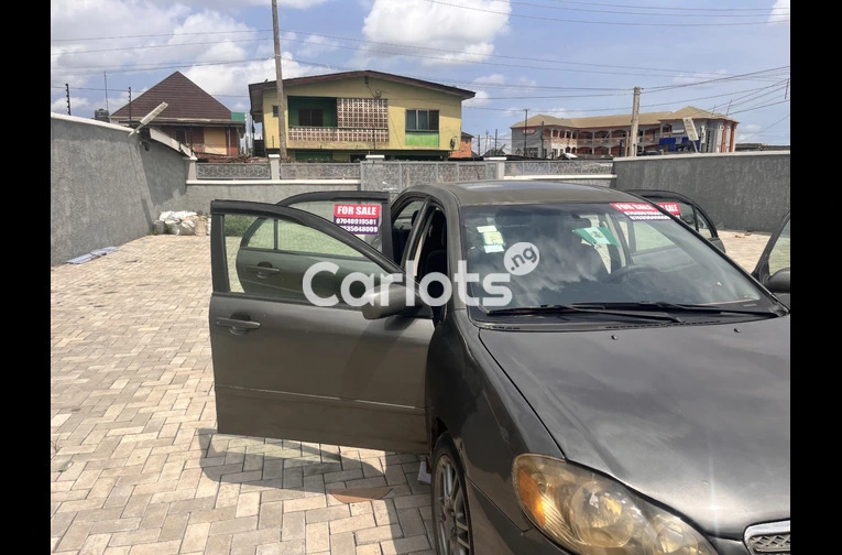 Local used Toyota Corolla sport - 3/6