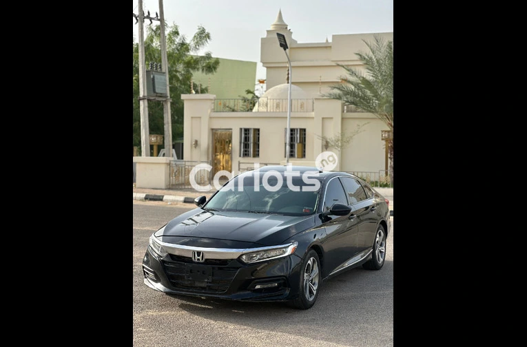 2018 HONDA ACCORD
