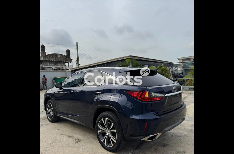 Tokunbo 2018 Lexus RX350 Special Edition for sale in Lagos - thumbnail 4