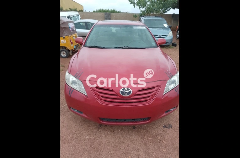 Toyota Camry 2010