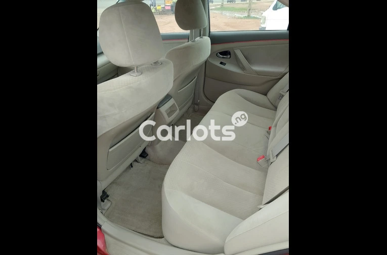 Toyota Camry 2010 - 4/5