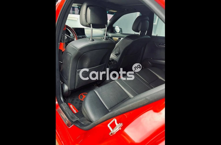 Used Mercedes Benz C350 2010 - 4/7