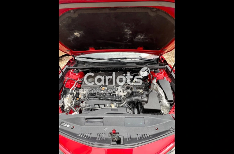 2019 TOYOTA CAMRY SE - 5/6
