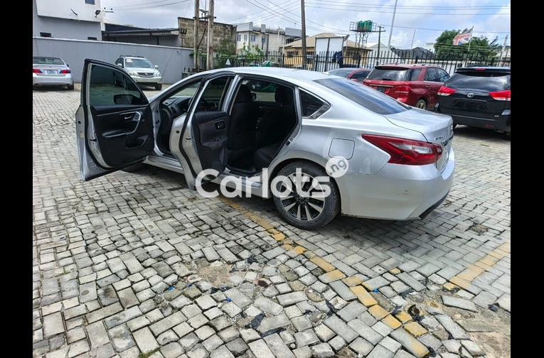 BOUGHT BRAND NEW 2018 NISSAN ALTIMA SV - 5/7