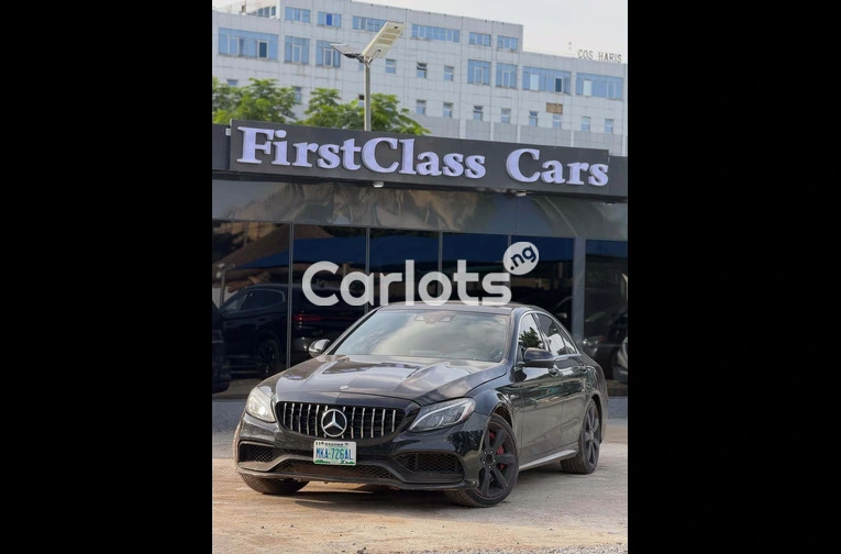 2017 Mercedes-Benz C63 AMG