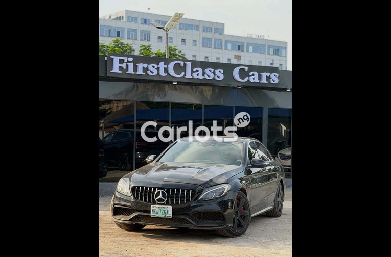2017 Mercedes-Benz C63 AMG - 2/7