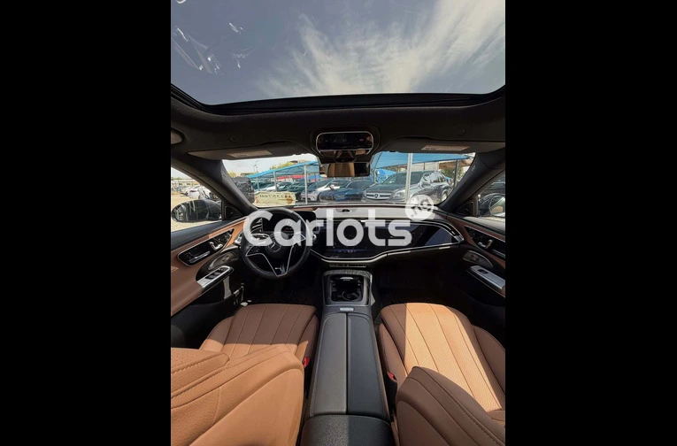 Buy This Mercedes E350 Today – Smooth Ride, Great Value - 3/7