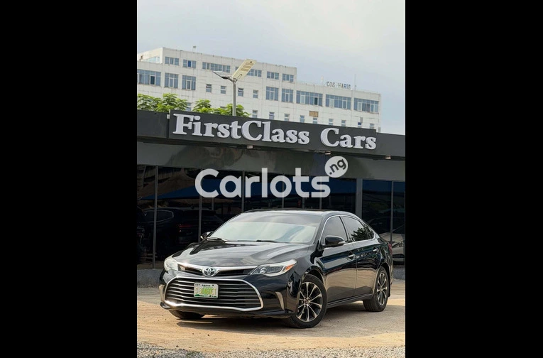 Clean Tokunbo 2016 Toyota Avalon - 1/7