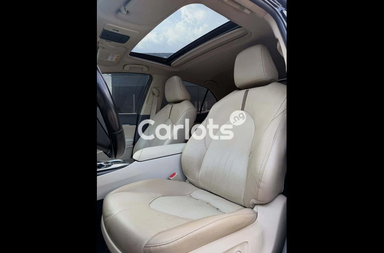 2021 Toyota Camry - 4/7
