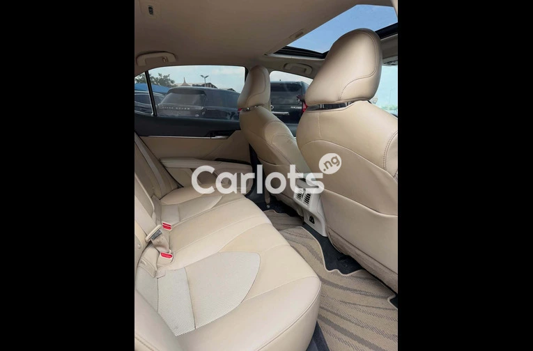 2021 Toyota Camry - 6/7