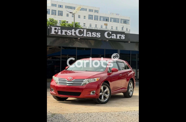 Low Mileage Toyota Venza – Foreign Used | First to See Will Buy - 2/7