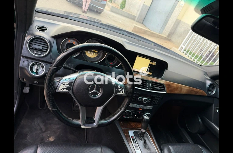 2012 Mercedes Benz C300 - 7/7