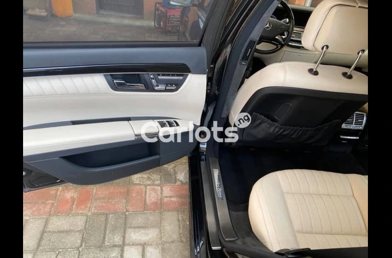 Mercedes-Benz s550 black on white - 5/7