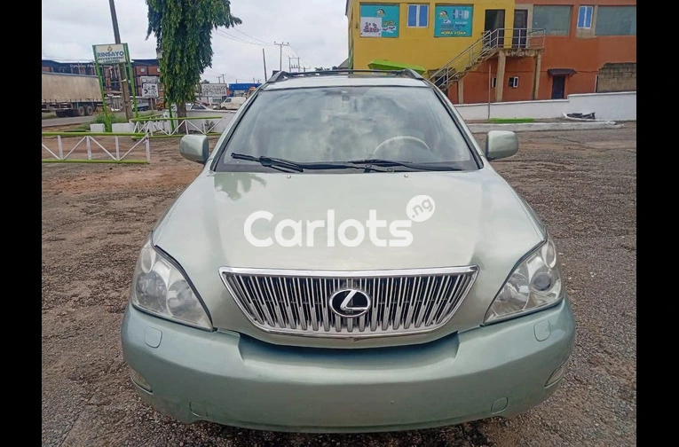 2005 LEXUS RX330