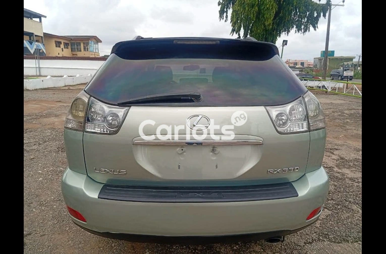 2005 LEXUS RX330 - 2/7