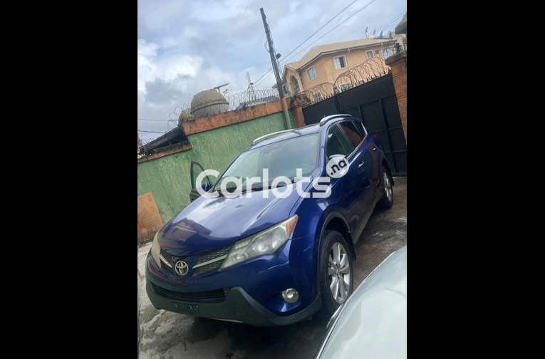 Belgium Grade 2014 Toyota RAV4 Limited AWD V4 - 6/7