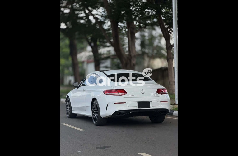 Sharp Foreign Used C43 AMG Coupe – Powerful AMG Performance - 7/7