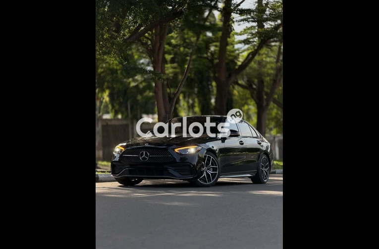 Mercedes C300 for Sale – Foreign Used, Excellent Condition - 1/7