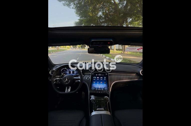 Mercedes C300 for Sale – Foreign Used, Excellent Condition - 5/7