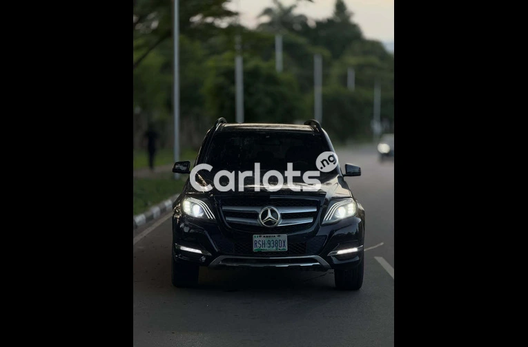 Foreign Used Mercedes GLK350 – Clean, Sharp & Buy and Drive - 2/7