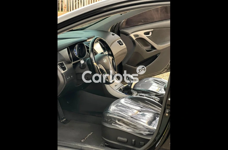 2014 HYUNDAI ELANTRA - 6/7