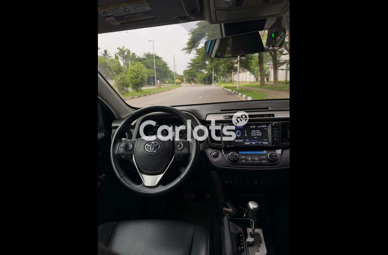 Foreign Used 2017 Toyota RAV4 Limited - 4/7
