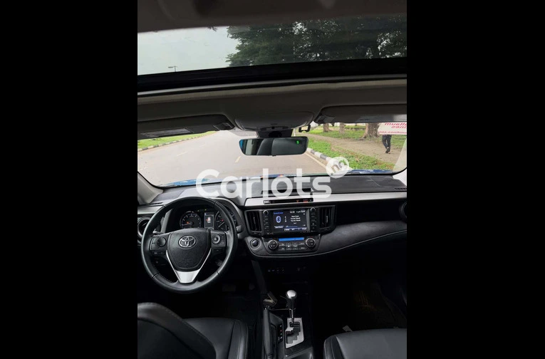 Foreign Used 2017 Toyota RAV4 Limited - 5/7