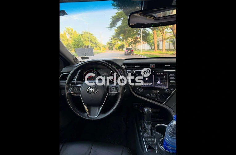 2018  Toyota Camry XSE Foreign Used - 4/7