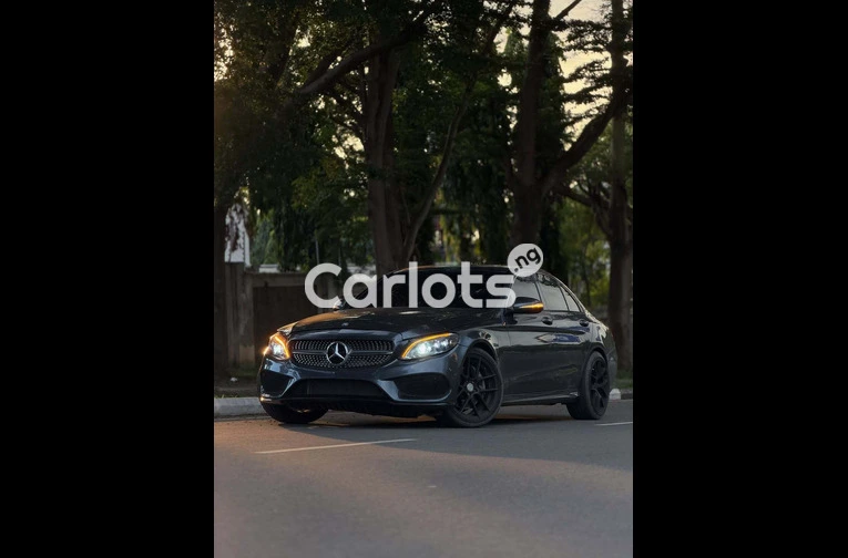 2015 Mercedes Benz C400 - 1/7