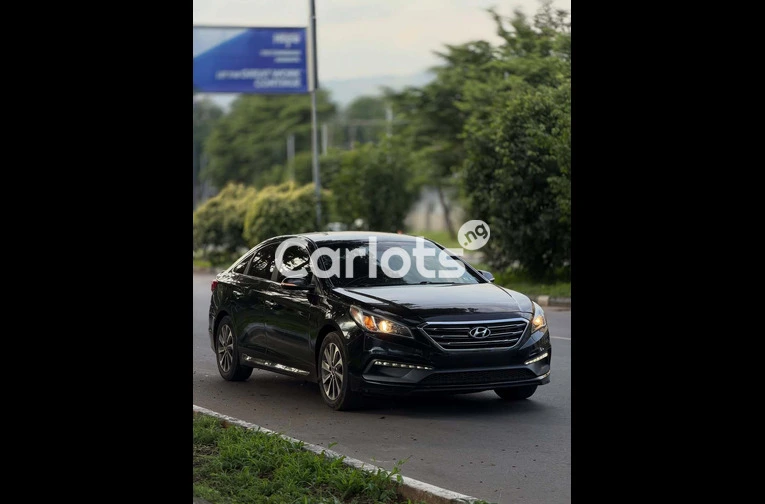 2015 HYUNDAI SONATA SPORT - 3/7