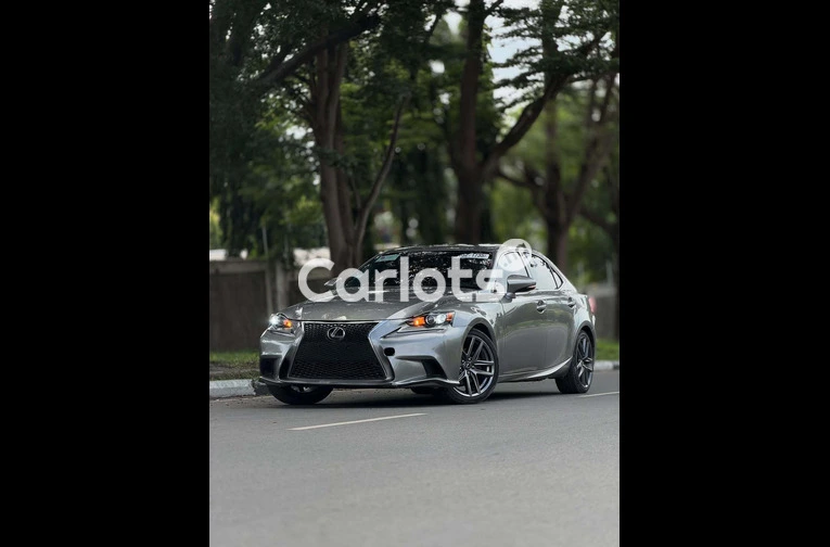 2015 Lexus IS250