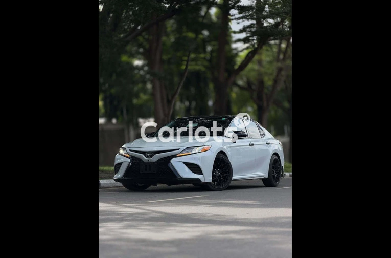 2020 Toyota Camry XSE Foreign Used for sale in Asokoro