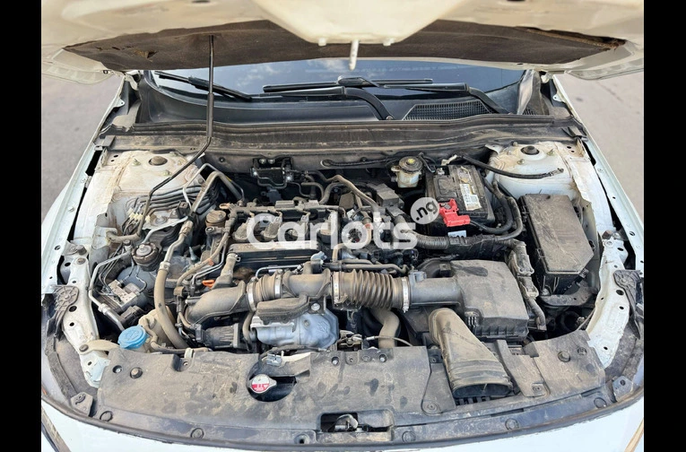 FEW MONTHS USED 2019 HONDA ACCORD SPORT - 2/7