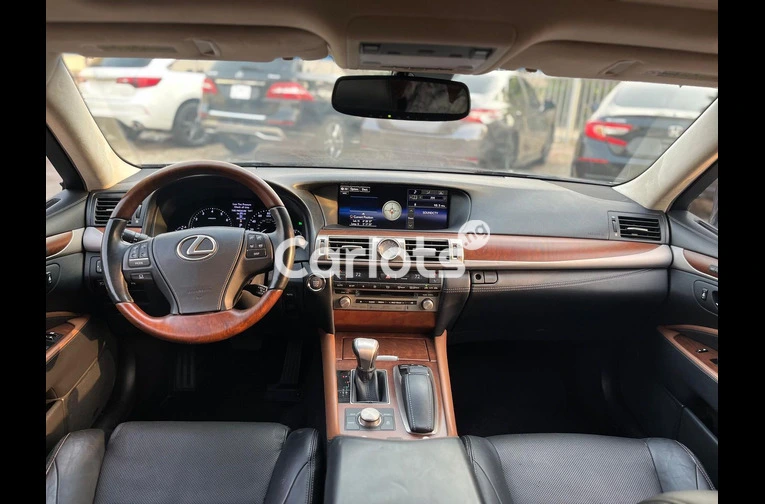 2016 Lexus LS 460 AWD - 3/7