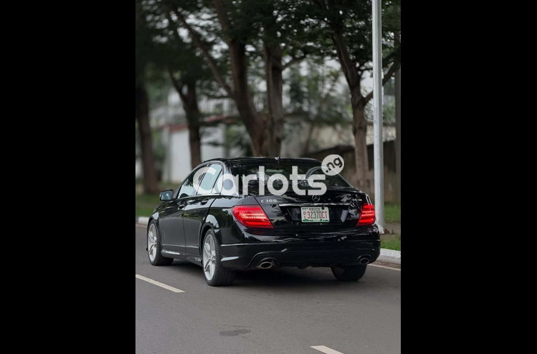 Clean Foreign Used 2013 Mercedes Benz C300 - 7/7