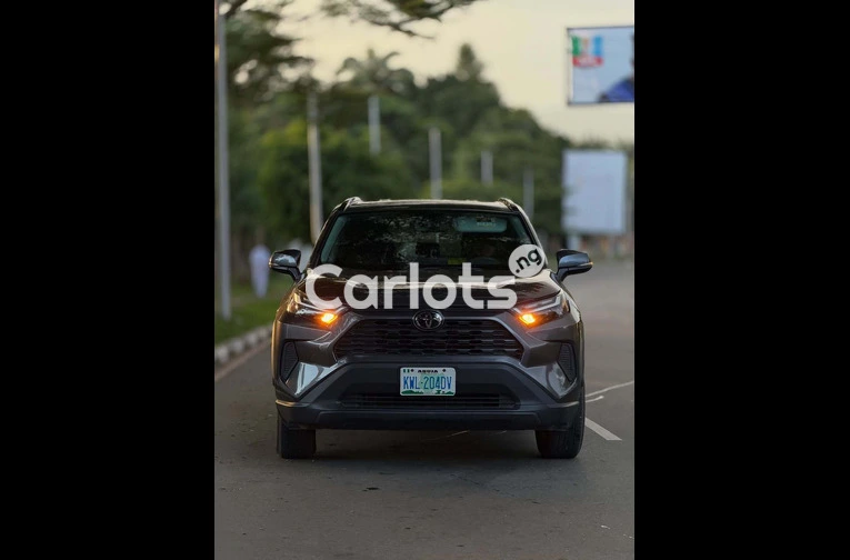 Foreign Used 2024 Toyota RAV4 - 2/7
