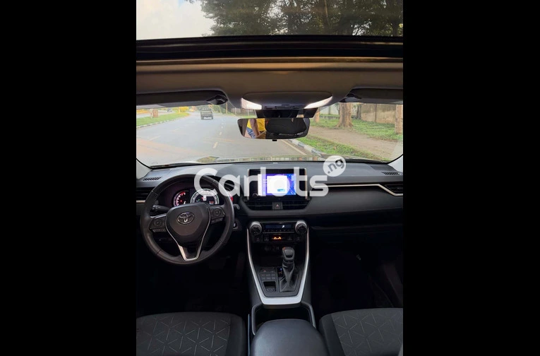Foreign Used 2024 Toyota RAV4 - 5/7