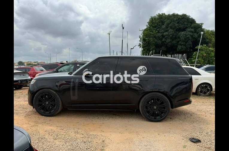 2025 Range Rover Vogue P530 - 6/7