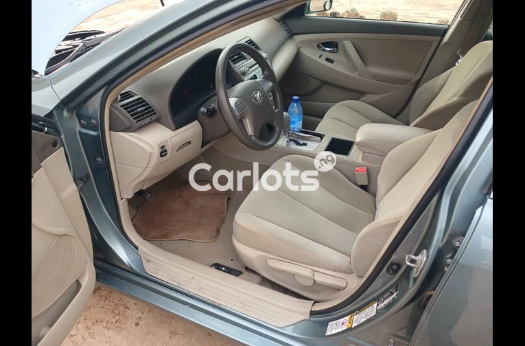 Camry - 3/7