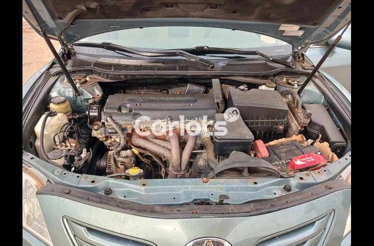 Camry - 4/7