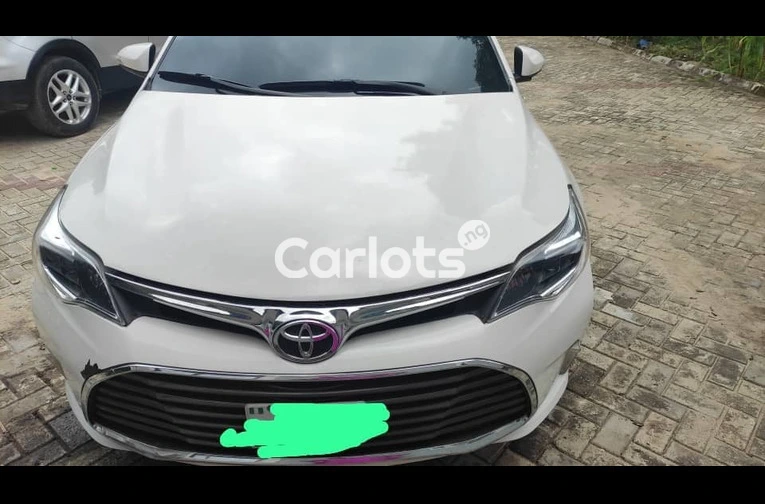 SUPER CLEAN 2016 TOYOTA AVALON - 5/6