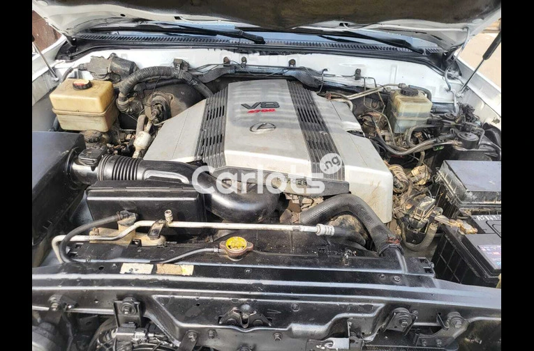 Lexus LX570 2001 for sale in Gbagada, Lagos - photo 3 of 7