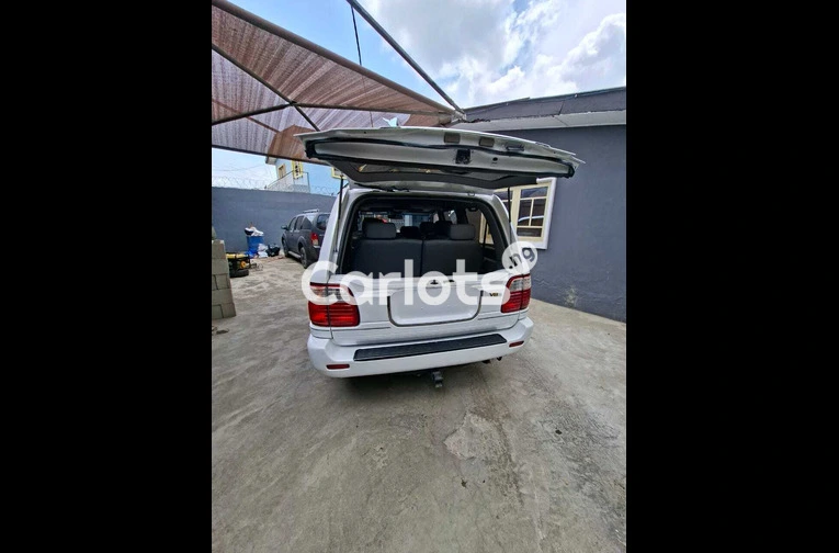 Lexus LX570 2001 for sale in Gbagada, Lagos - photo 4 of 7