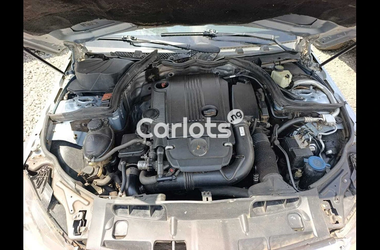 Mercedes Benz C250 (4Plugs) - 5/5