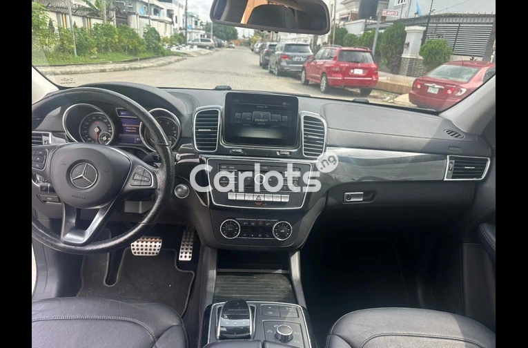 Foreign Used 2016 Mercedes Benz GLE400 4Matic Full Option for sale in Amuwo Odofin, Lagos - photo 2 of 7