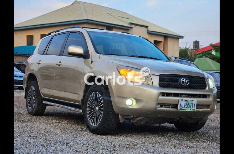 Toyota RAV4 2008 (4Plugs) - 1/5