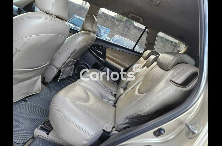 Toyota RAV4 2008 (4Plugs) - 4/5
