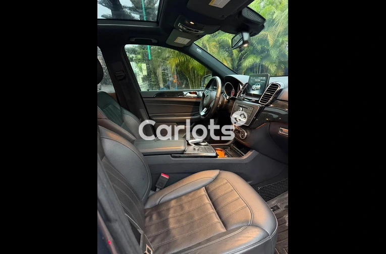 Foreign Used 2018 Mercedes Benz GLE400 4MATIC Full Option - 4/7